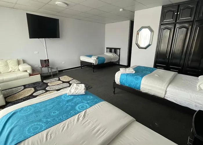 Val Hotel Santamaria Quito