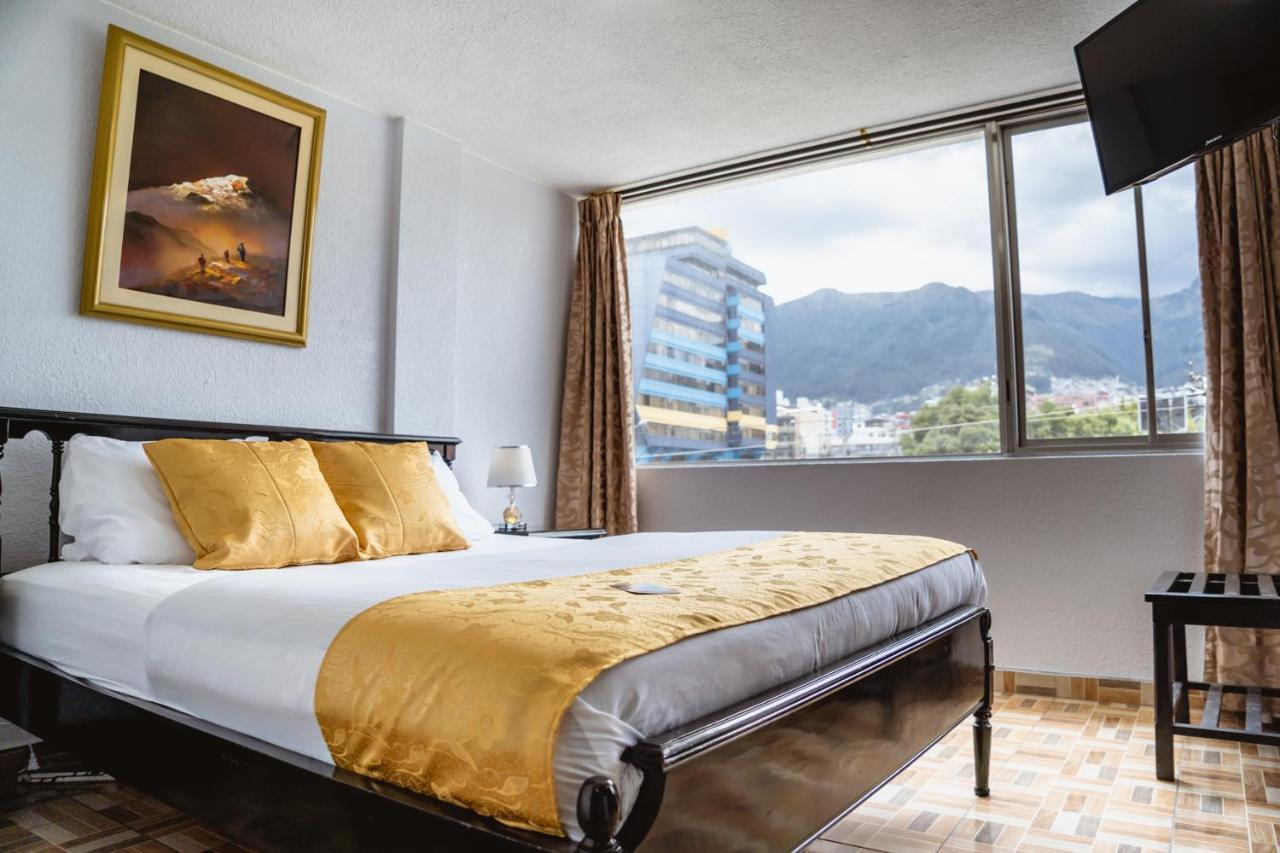 Val Santamaria Hotel